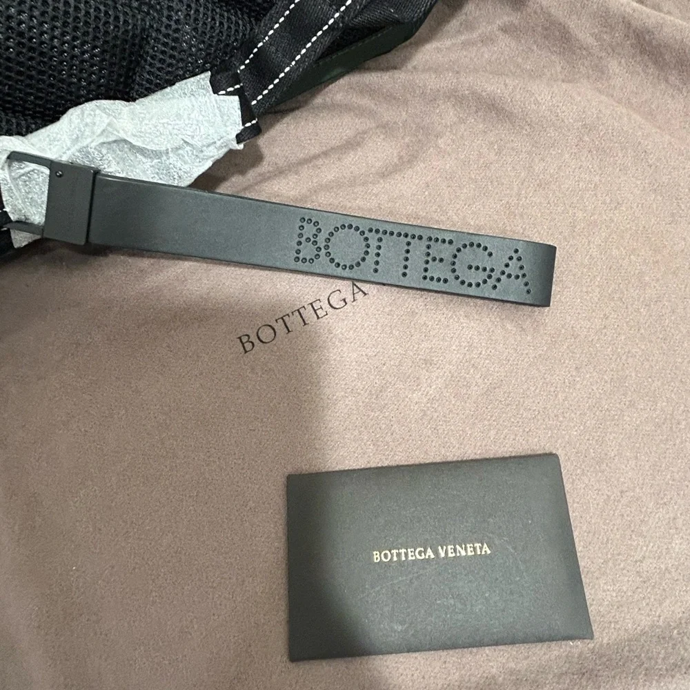 NWT Bottega Veneta Unisex Belt Bag - Picture 6 of 7